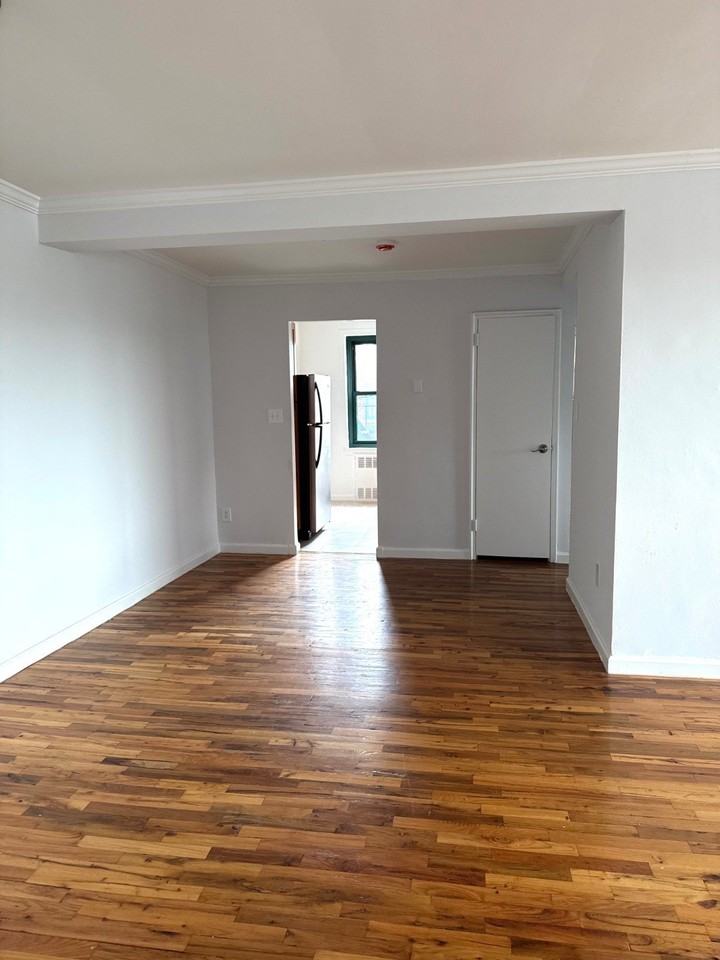 210 Atlantic Ave #B4B