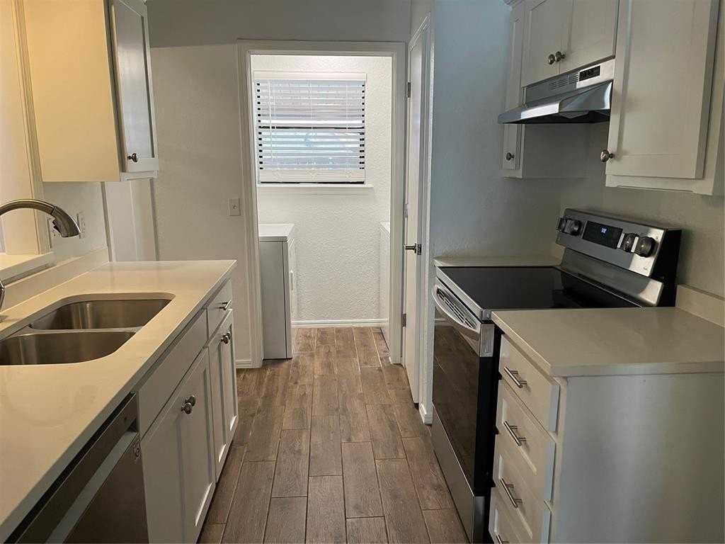 4614 N Evergreen St - Photo 5 of 13