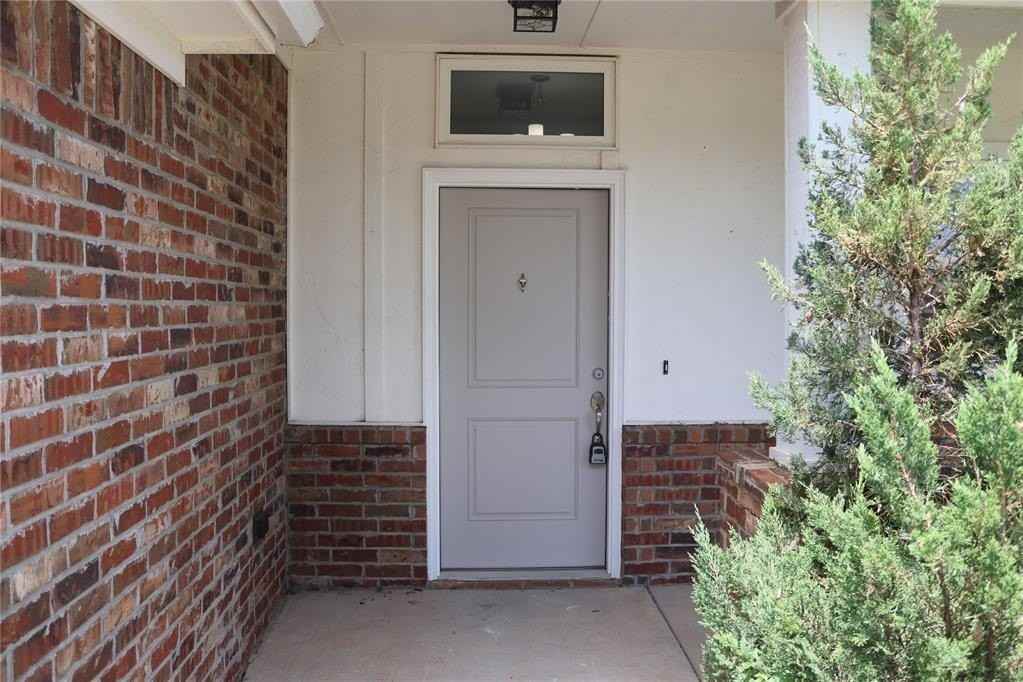 10601 Nw 20th St - Photo 2 of 21
