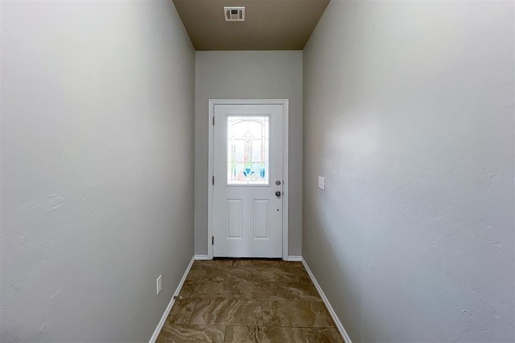 2901 Cider Mill Ln - Photo 2 of 26