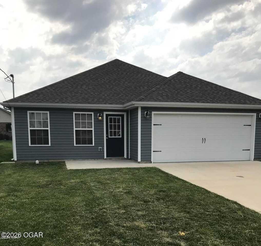 2504 Kentucky Ave - Photo 2 of 11