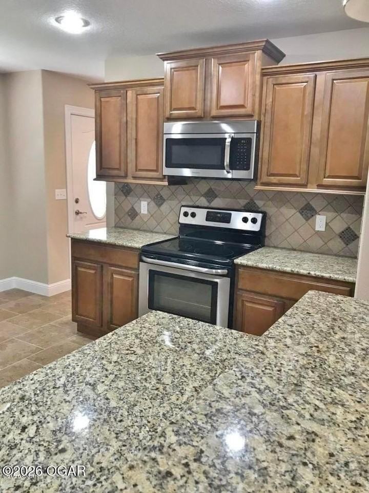 2504 Kentucky Ave - Photo 3 of 11