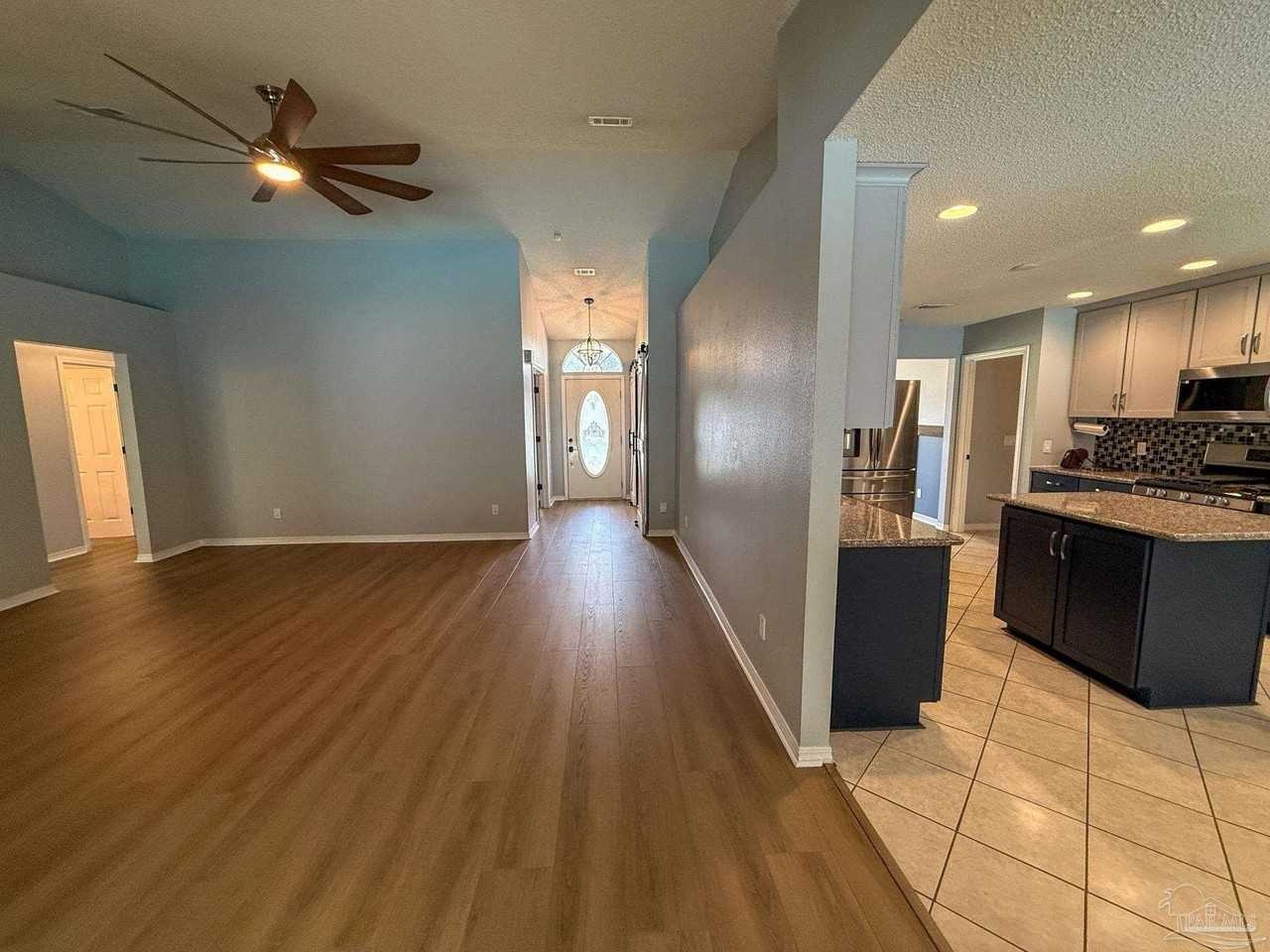 1137 Carla Dr - Photo 6 of 28