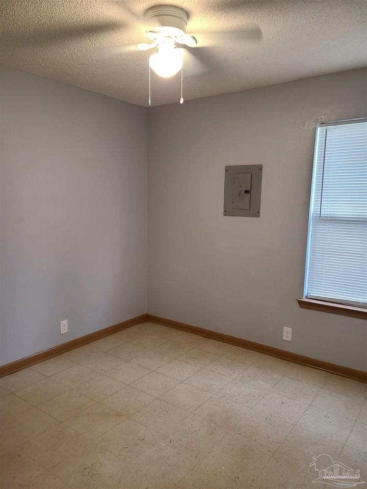1901 W Government St #A - Photo 3 of 9