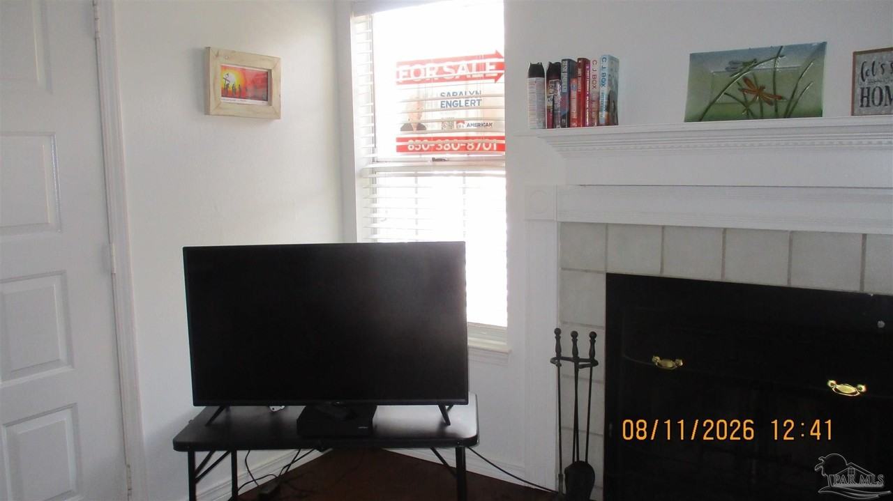 501 E Burgess Rd - Photo 2 of 15