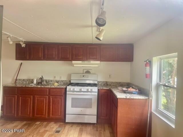 106 Crawford Park Rd - Photo 4 of 16
