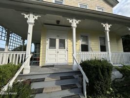 featured image of 302 Avenue I #1R