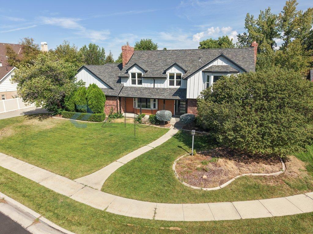 1935 E Brandon Park Pl - Photo 2 of 50