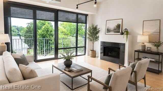 101 Curry Ave #436 - Photo 3 of 19