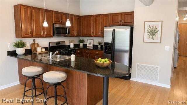 101 Curry Ave #436 - Photo 4 of 19