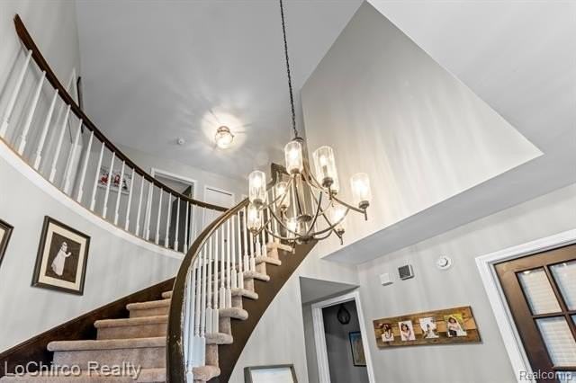 2700 Broadmoor Dr - Photo 7 of 34