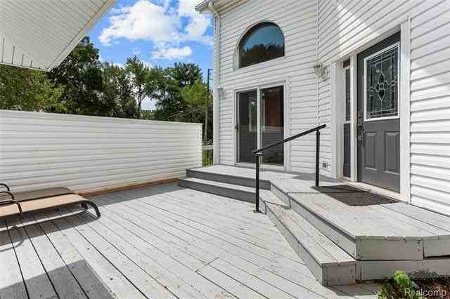 6552 Orion Rd - Photo 7 of 50