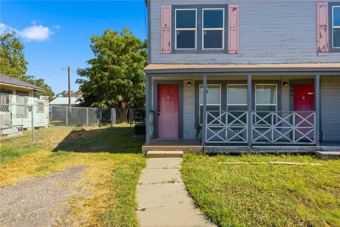 304 E 22nd St ##B - Photo 2 of 9