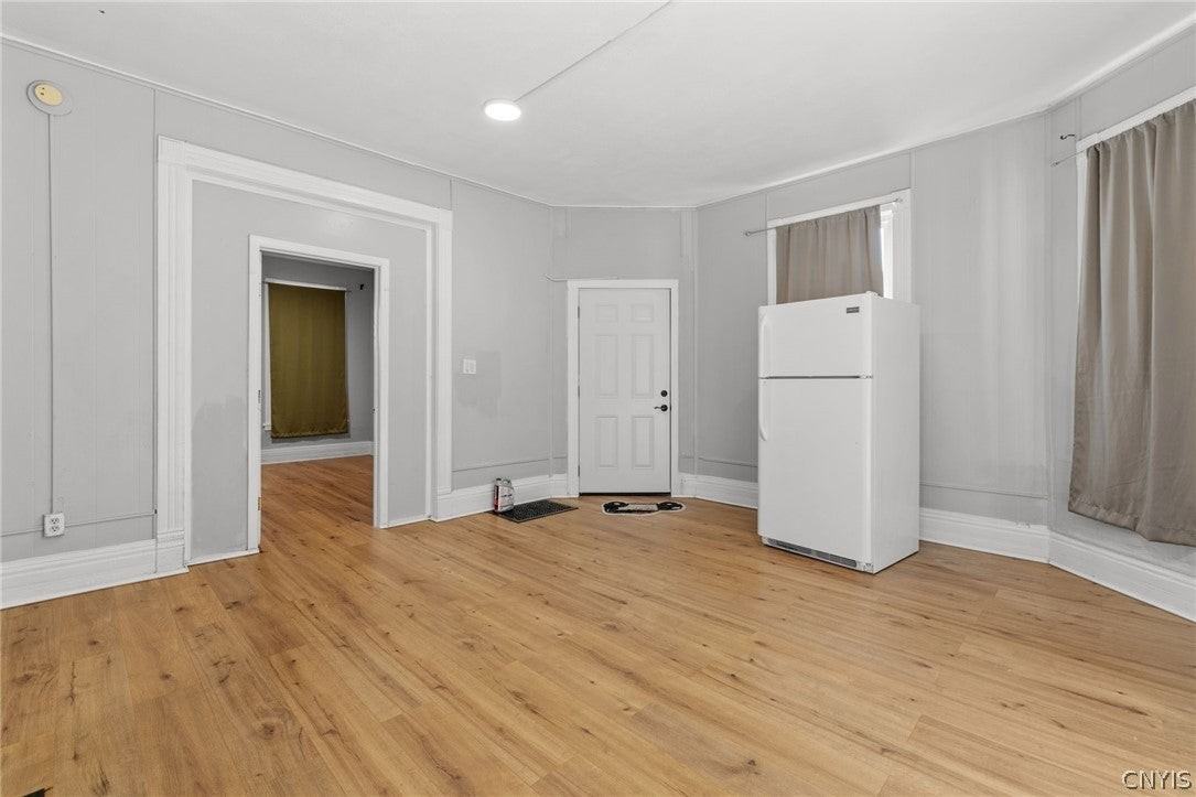 319 Merriman Ave Lowr - Photo 2 of 26