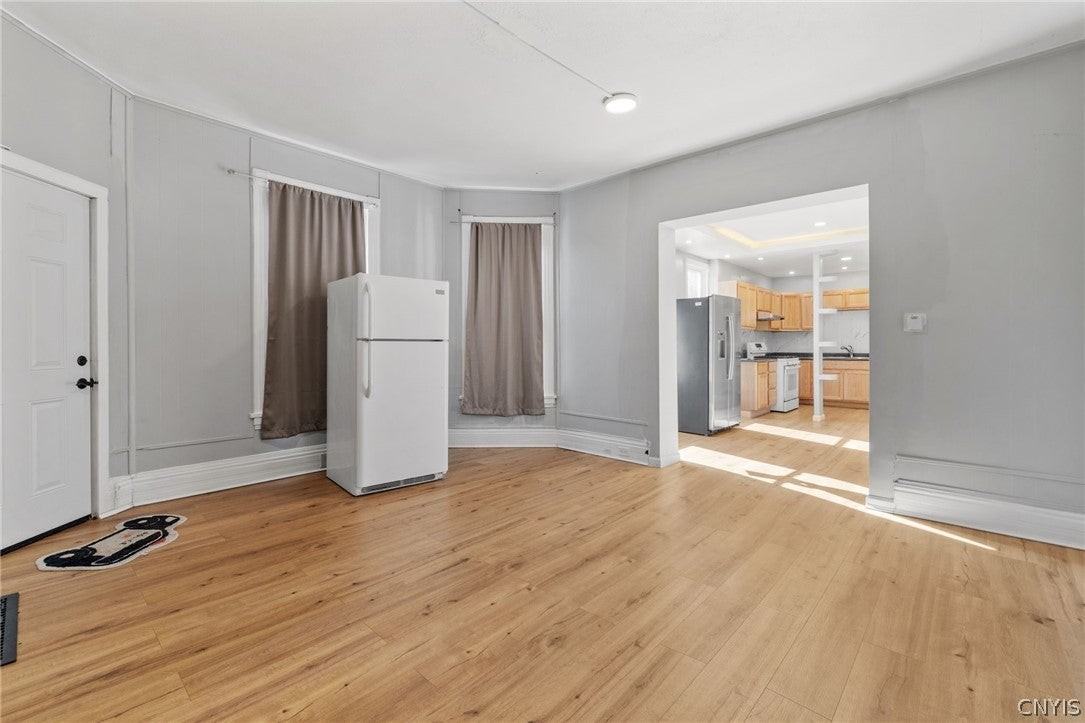 319 Merriman Ave Lowr - Photo 3 of 26