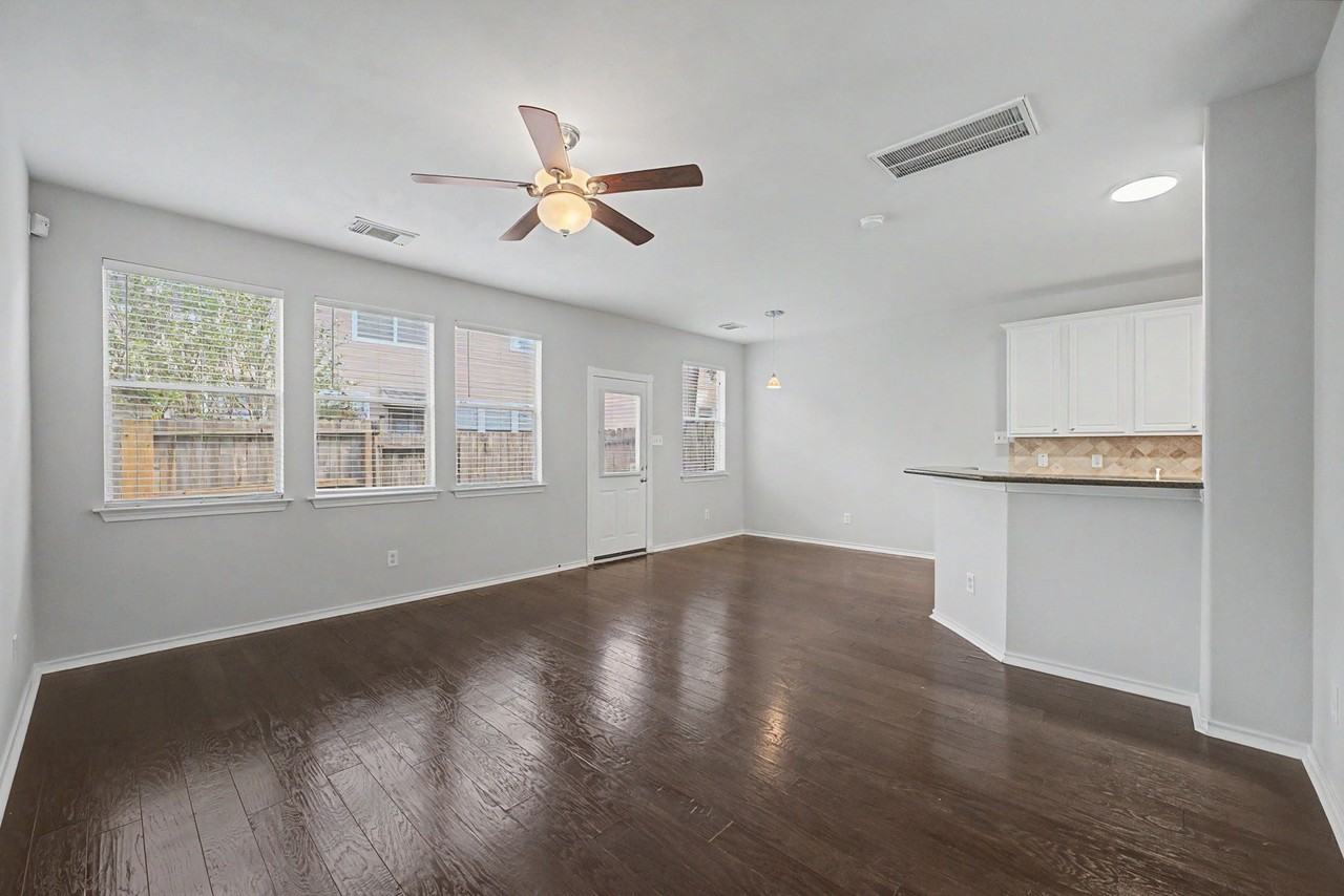 43 S Camellia Grove Cir - Photo 5 of 33