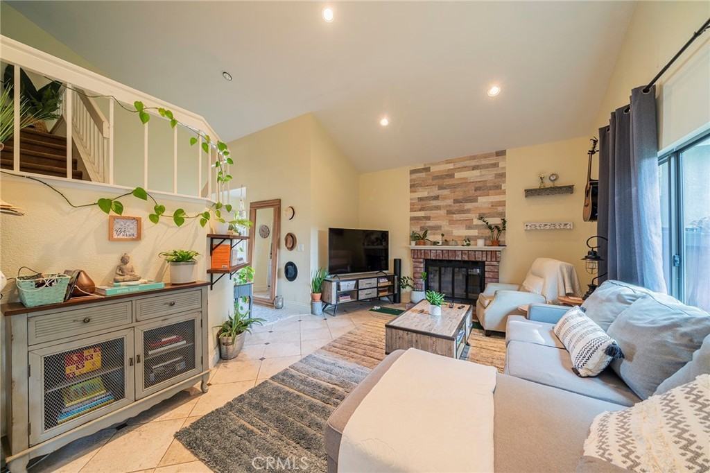 12 Silkberry - Photo 5 of 43