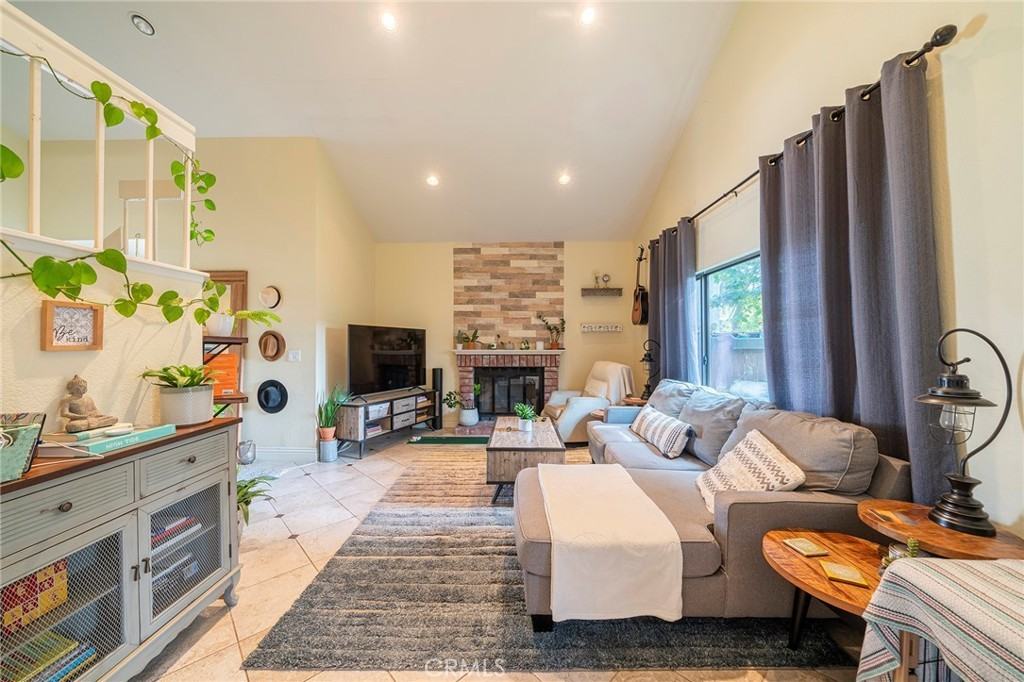 12 Silkberry - Photo 6 of 43