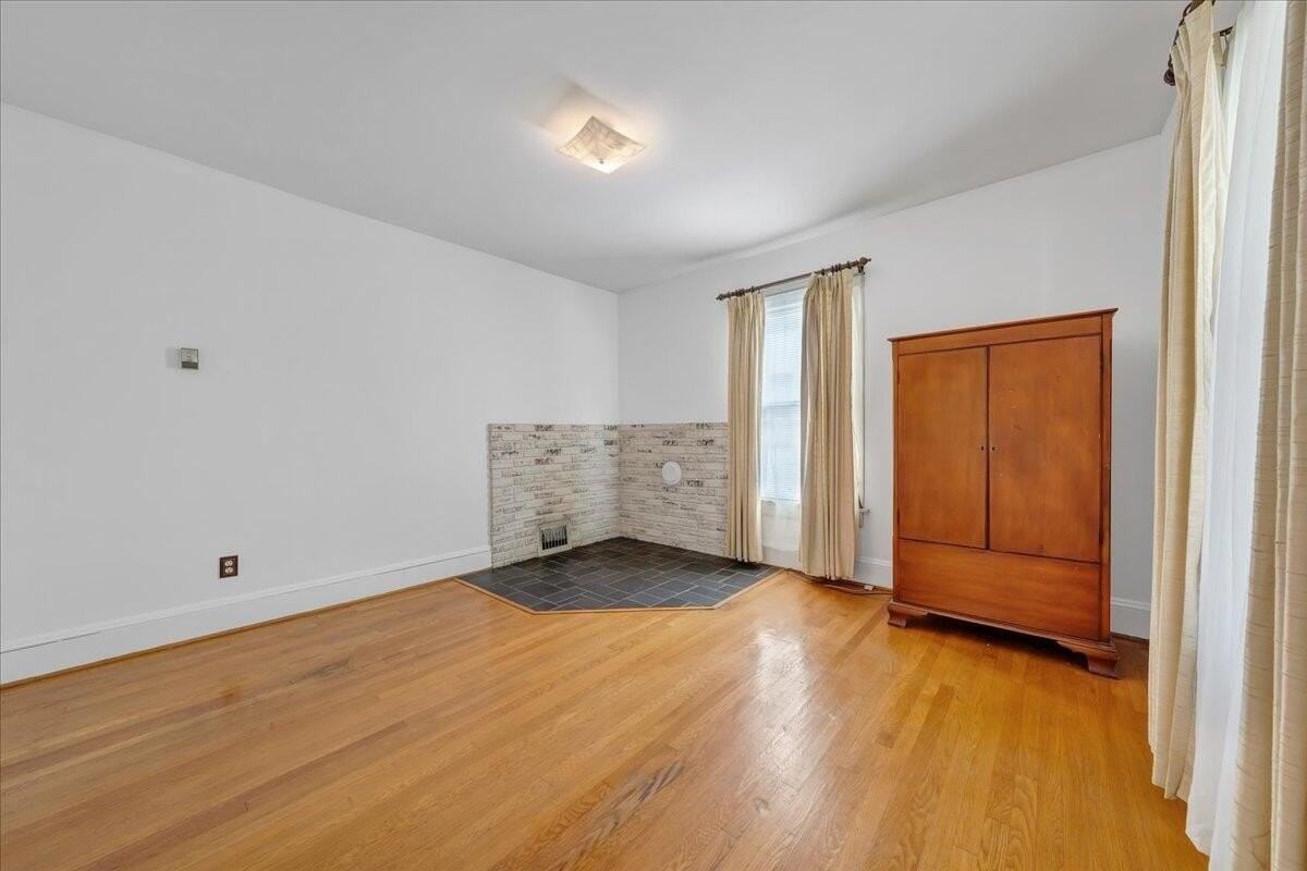 733 Murray Ave Se - Photo 7 of 18