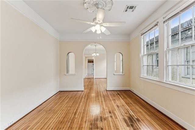 2224 Pine St - Photo 3 of 13