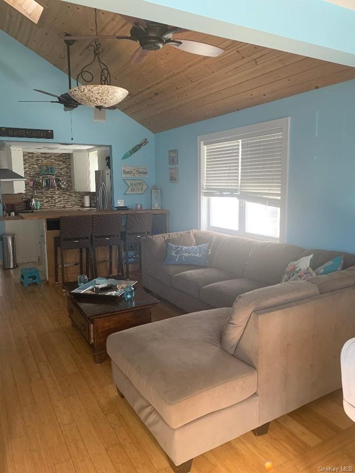 65 Virginia Ave - Photo 6 of 10