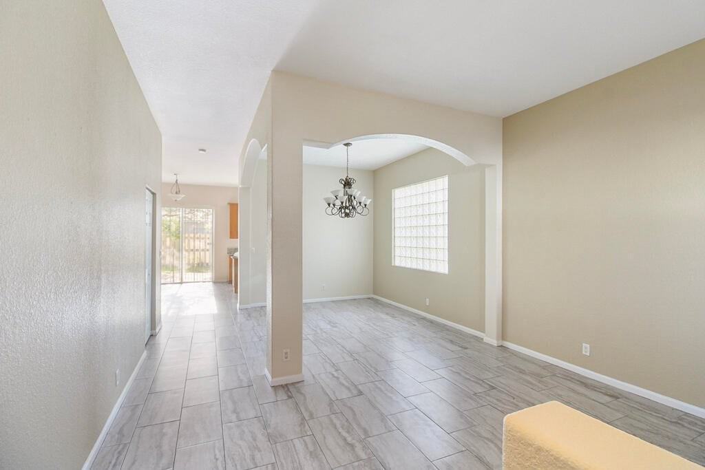 6688 Lurais Dr - Photo 3 of 27