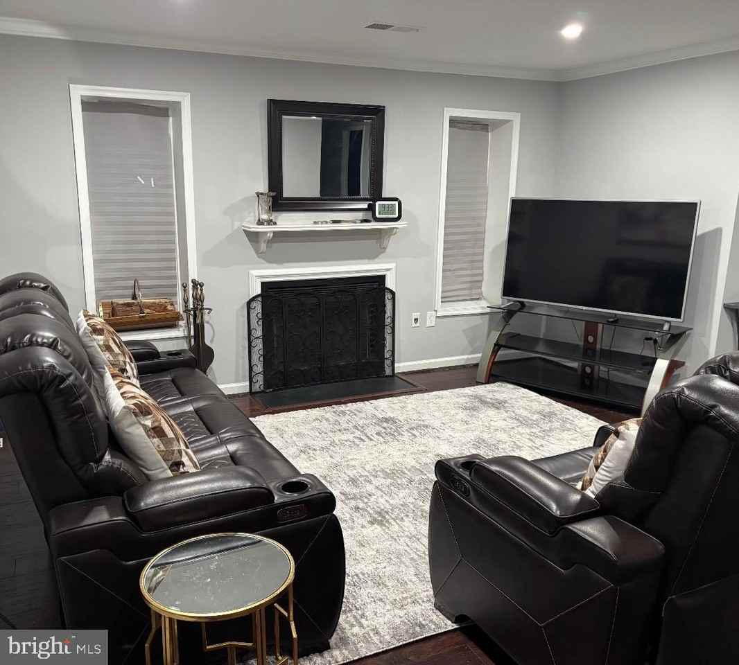 8619 Cipriano Springs Ct - Photo 4 of 16