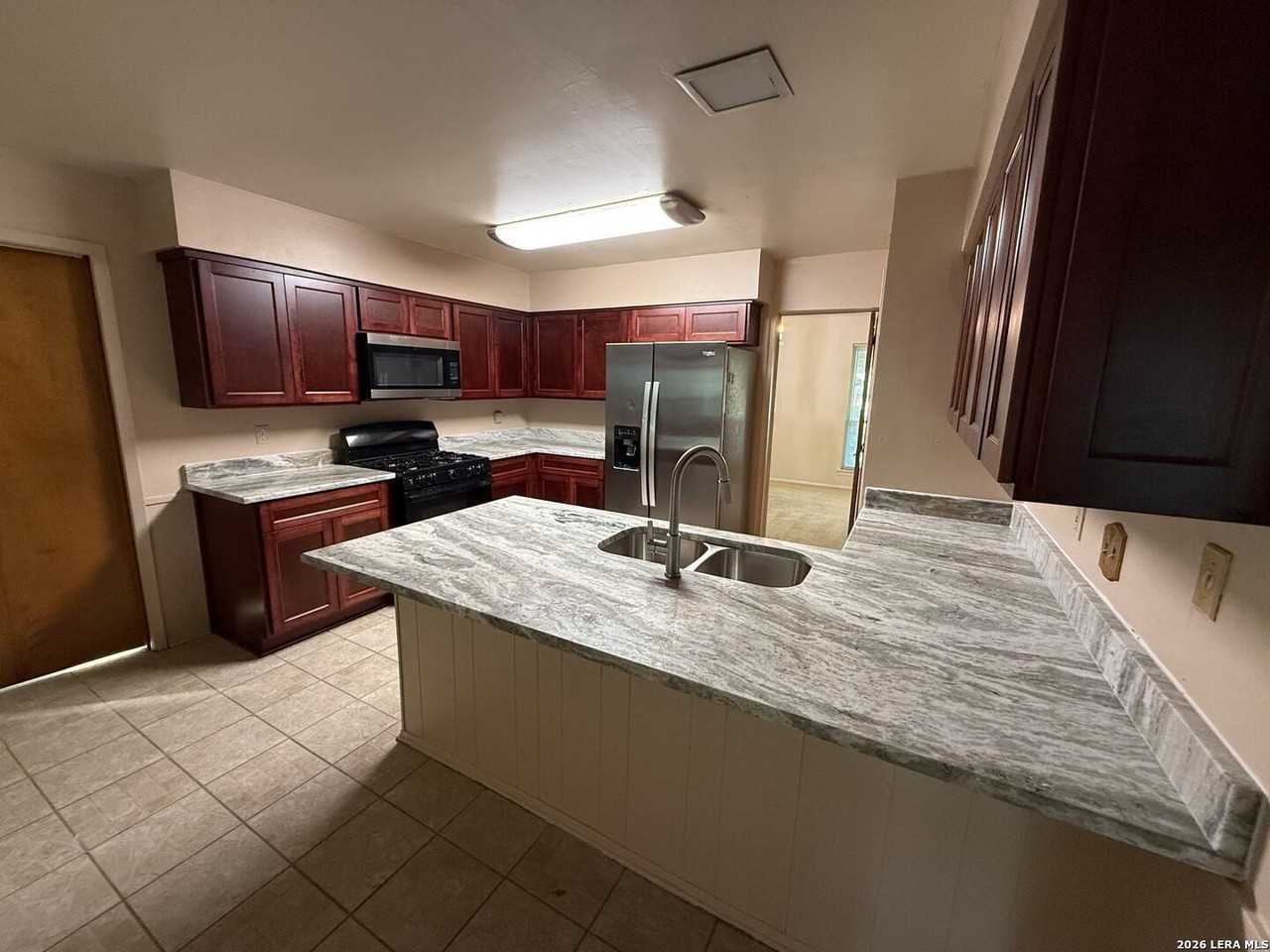 6022 Royal Pt - Photo 6 of 31