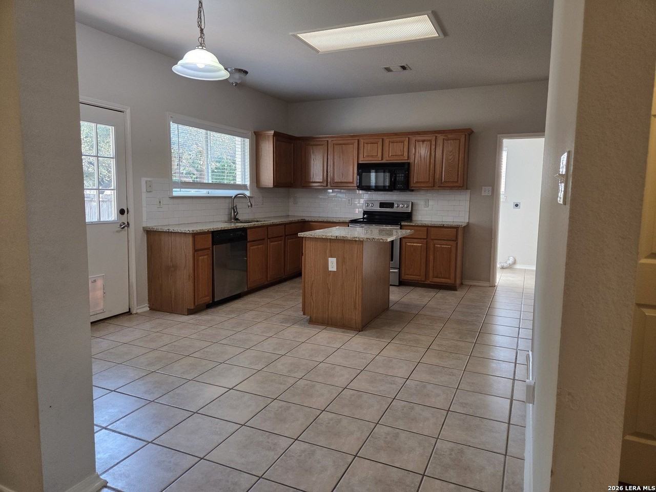 1906 Shoreham - Photo 6 of 24