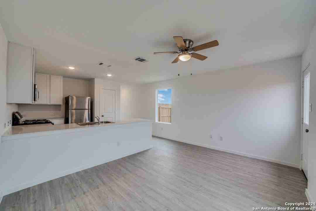 3704 Millbrook Way - Photo 3 of 24