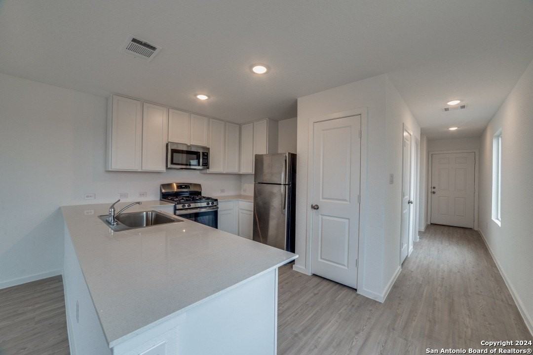 3704 Millbrook Way - Photo 5 of 24