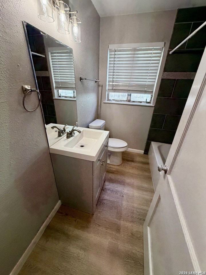 506 El Monte Blvd - Photo 6 of 10