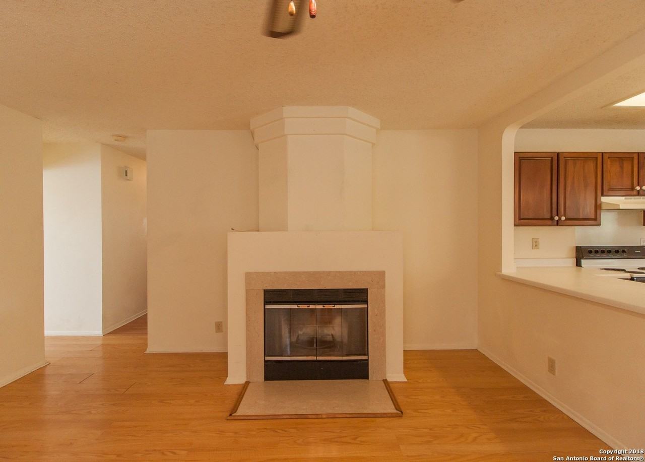 7054 Autumn Park - Photo 4 of 25