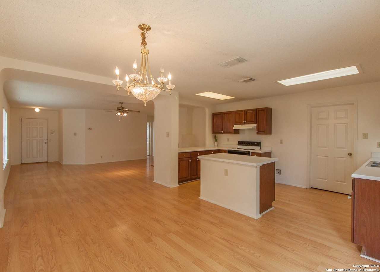 7054 Autumn Park - Photo 7 of 25