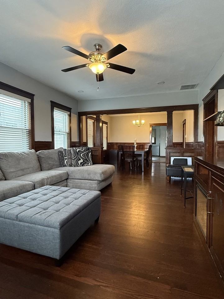 1181 Saratoga St - Photo 2 of 20