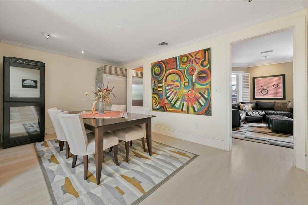 294 Commonwealth Ave - Photo 7 of 24