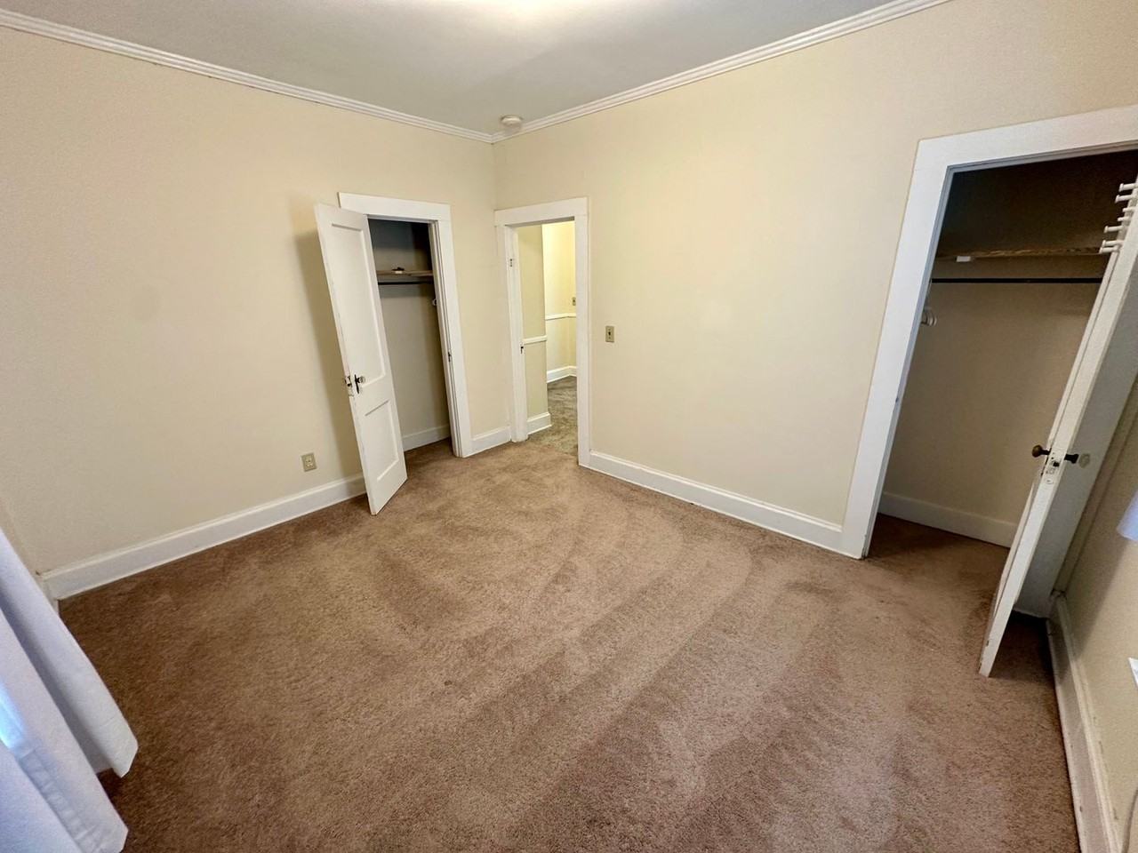 105 Cochran Rd - Photo 2 of 21