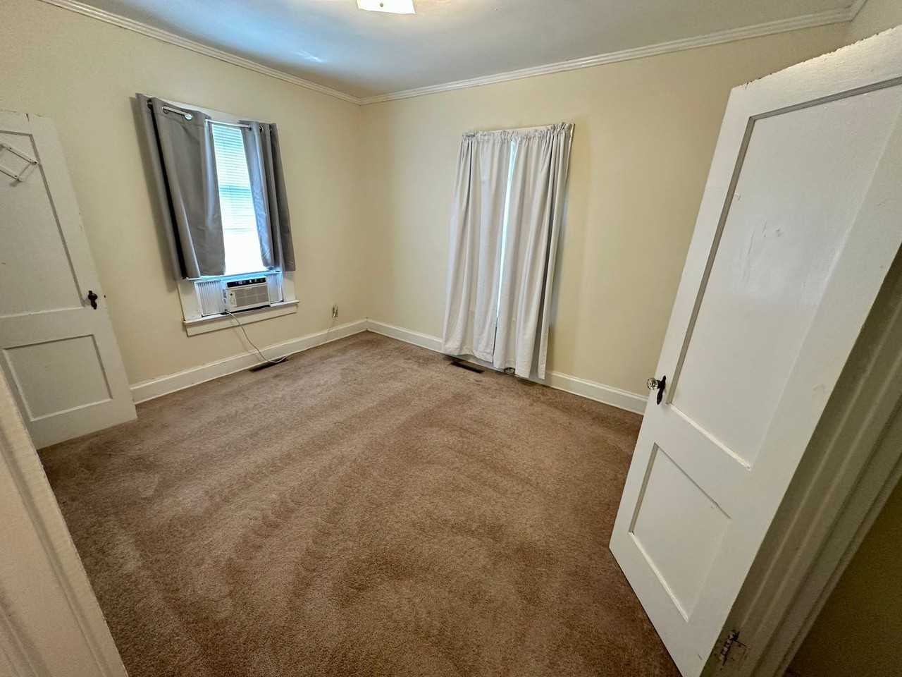 105 Cochran Rd - Photo 3 of 21