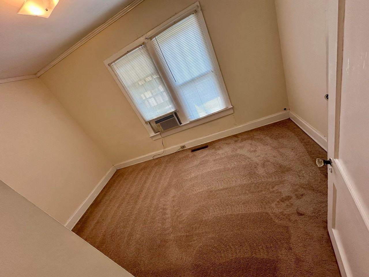 105 Cochran Rd - Photo 4 of 21