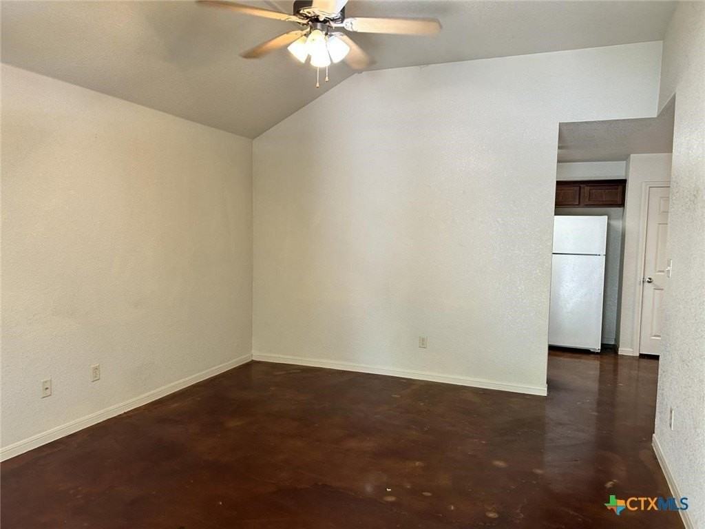 5014 205 Loop #A - Photo 2 of 11