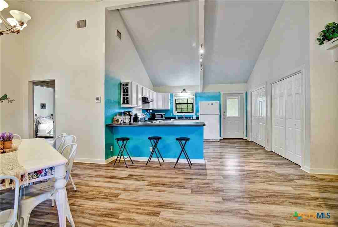 818 Fawn River Dr - Photo 3 of 20