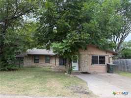 featured image of 615 Bishop Dr