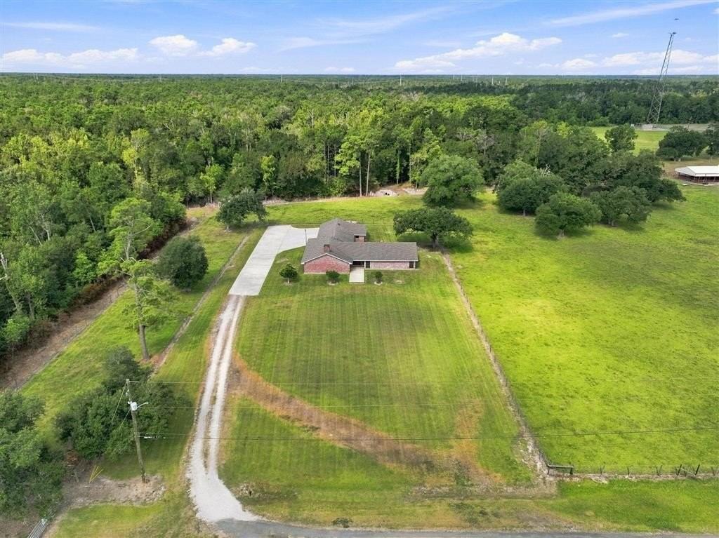 1309 W Parish Rd - Photo 3 of 28