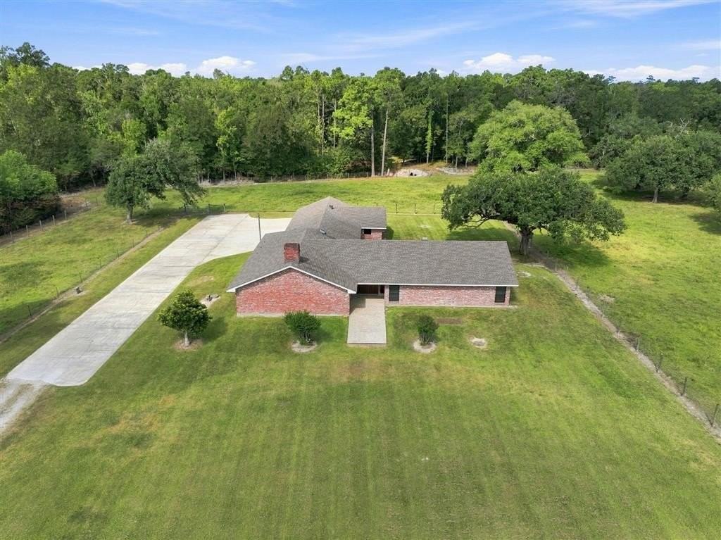 1309 W Parish Rd - Photo 4 of 28