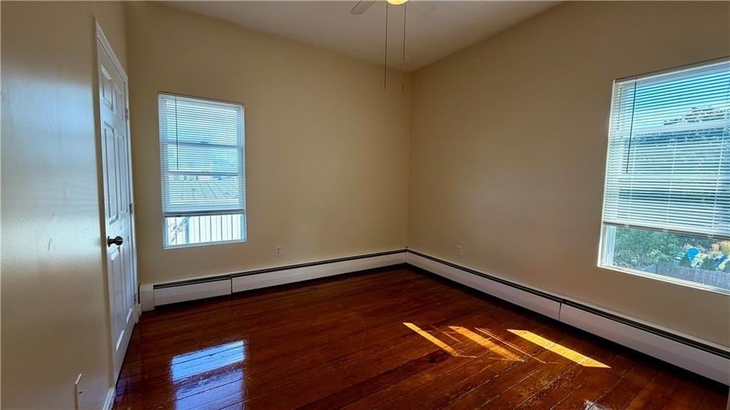 384 Metacom Ave - Photo 4 of 9