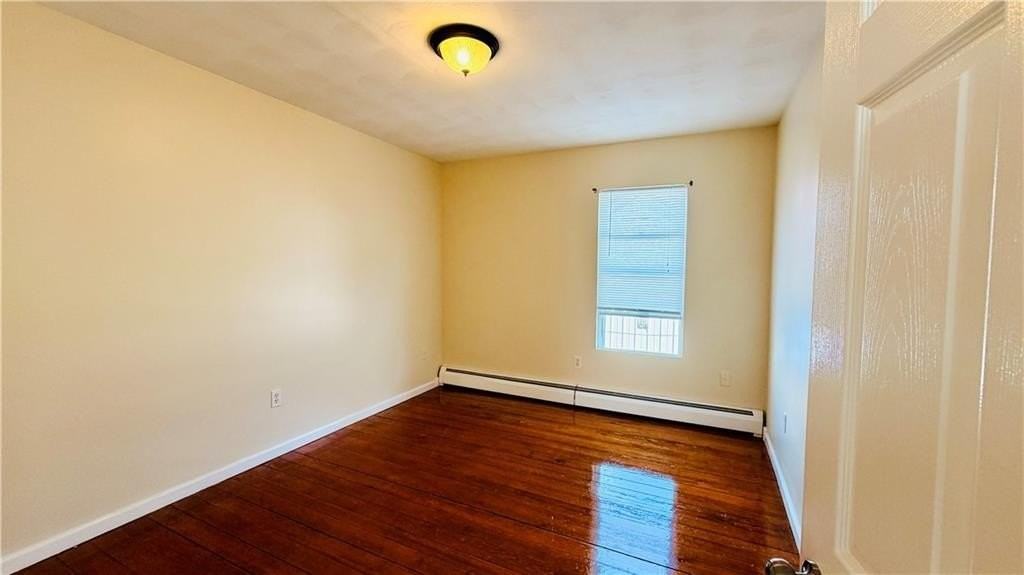 384 Metacom Ave - Photo 6 of 9