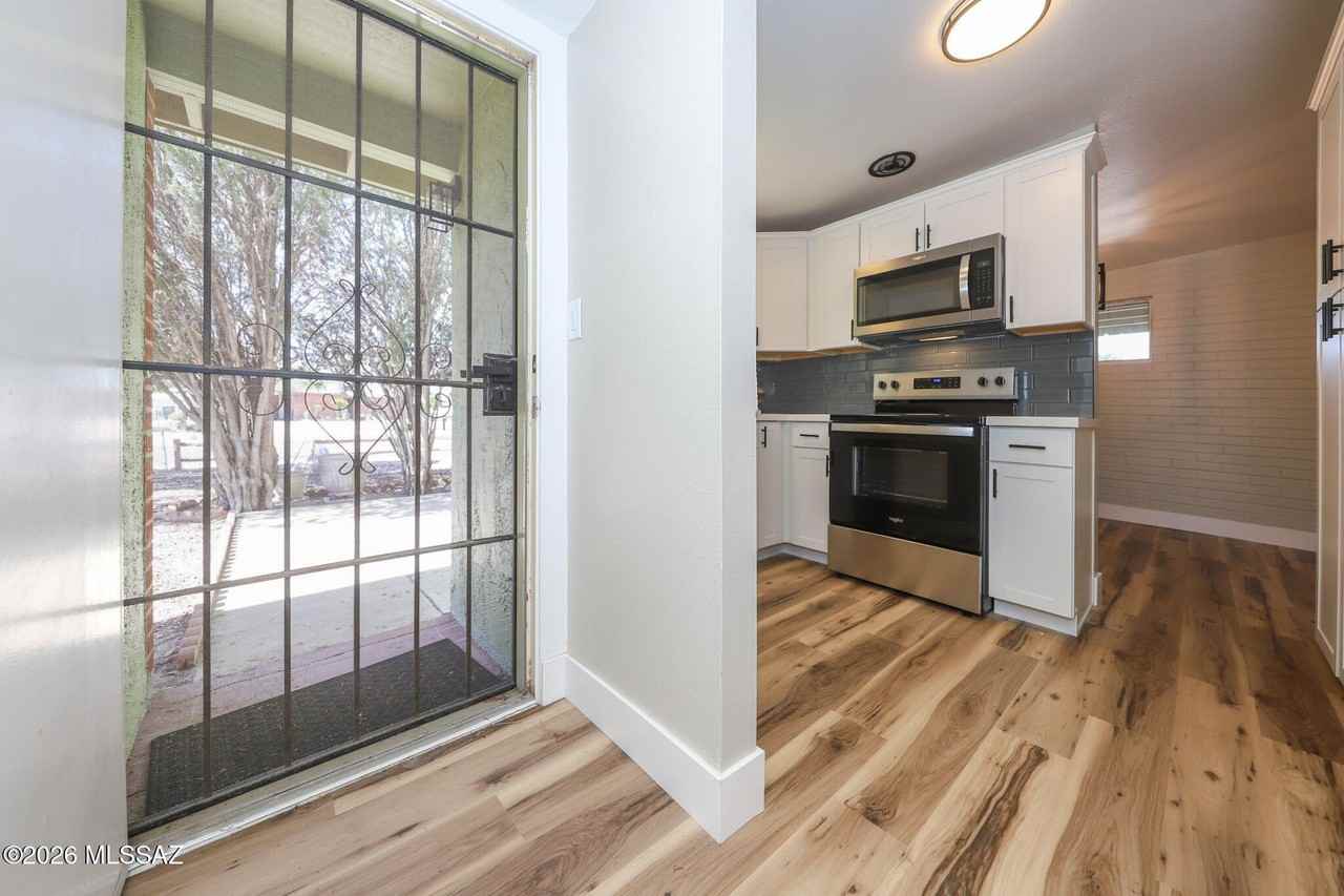 7957 E 19th Pl - Photo 5 of 29