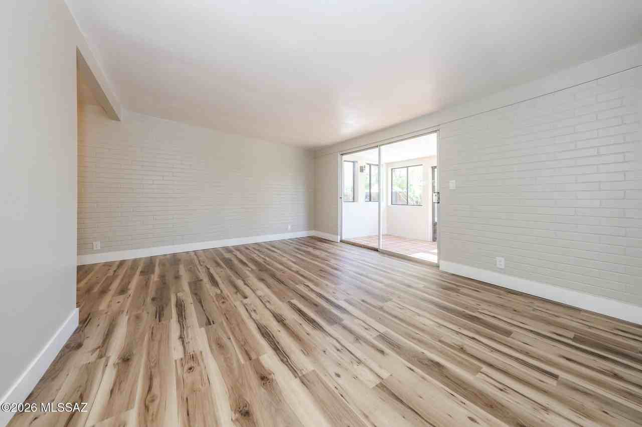 7957 E 19th Pl - Photo 7 of 29