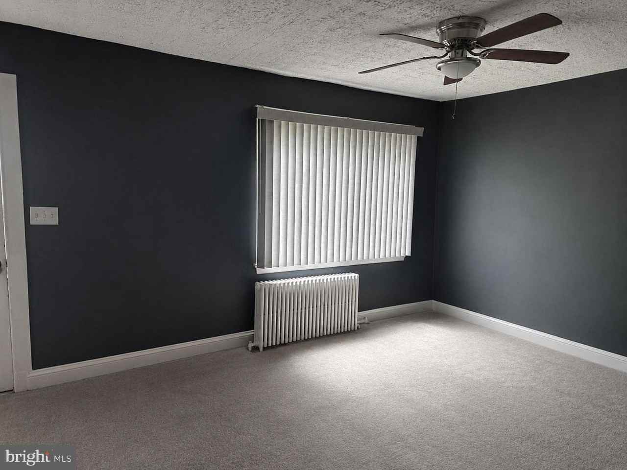 4212 Clay St Ne - Photo 4 of 21