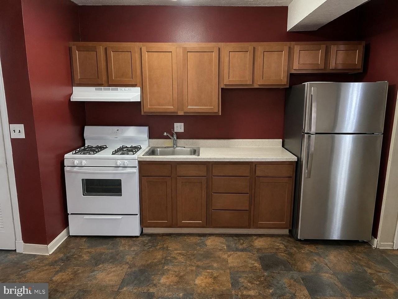 4212 Clay St Ne - Photo 6 of 21